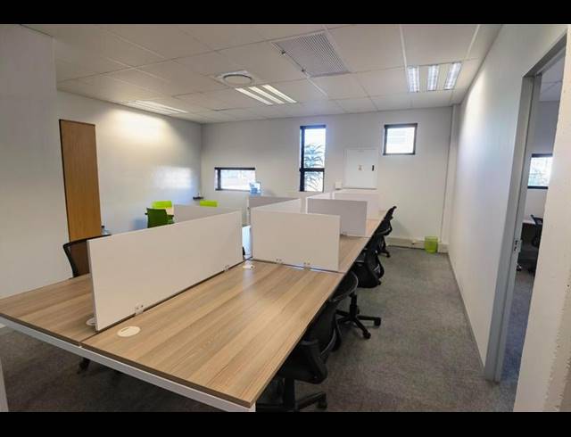 BUSINESS PROPERTY TO RENT IN LYNNWOOD